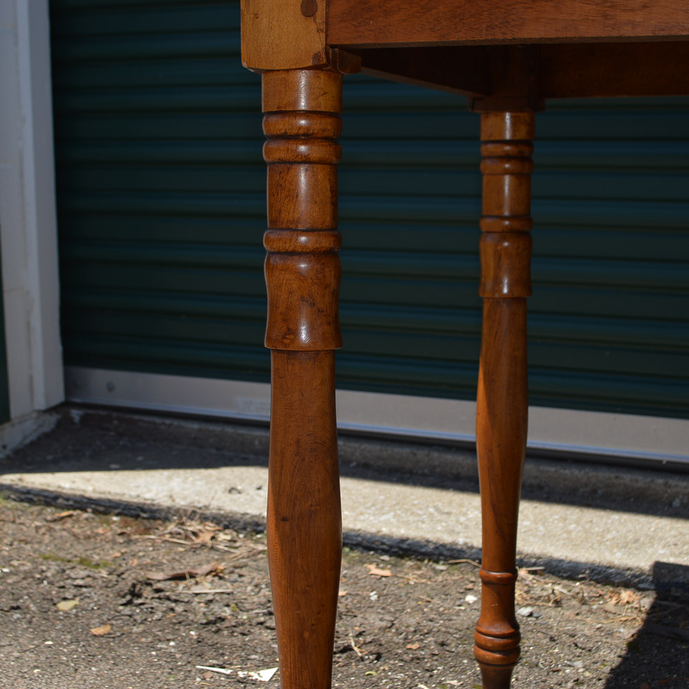 Antique American Sheraton Style Cherry Drop-Leaf Dining Table