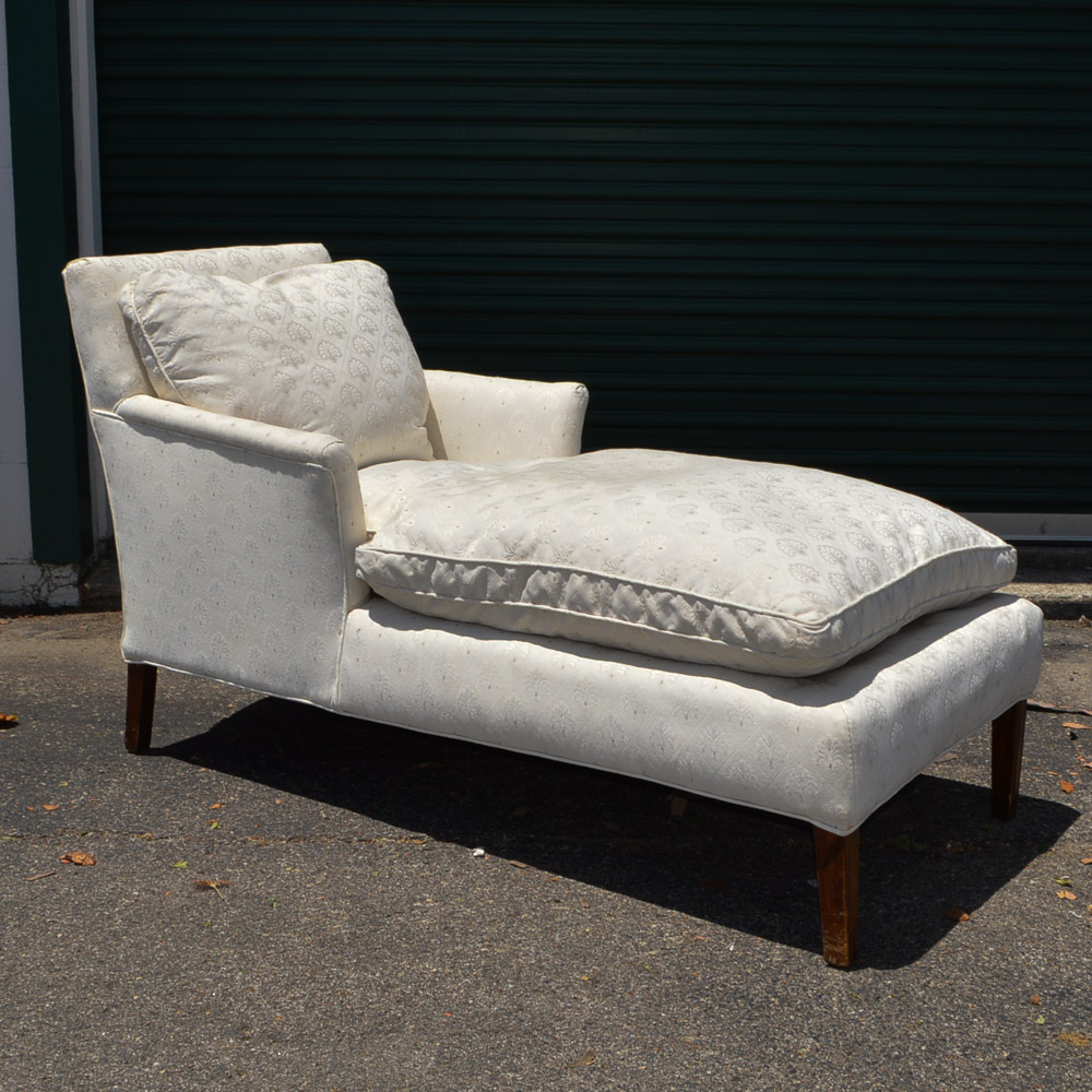 Upholstered Chaise Longue