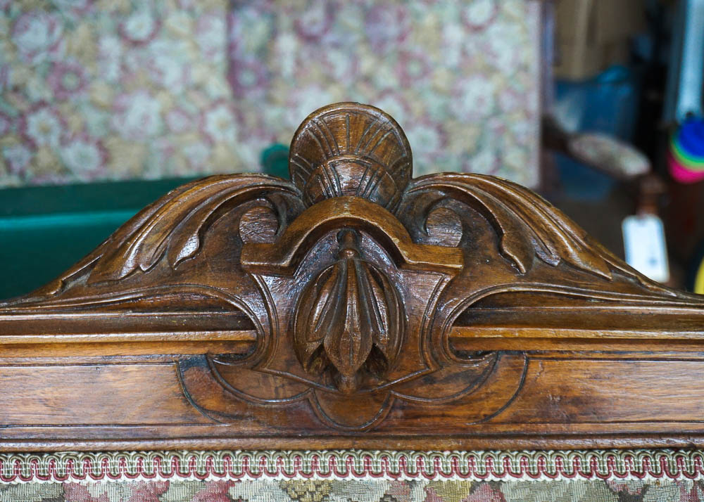 Victorian Style Settee