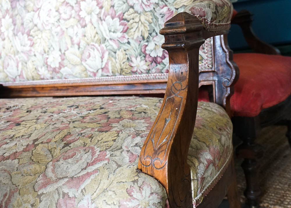 Victorian Style Settee