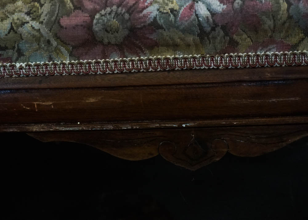 Victorian Style Settee