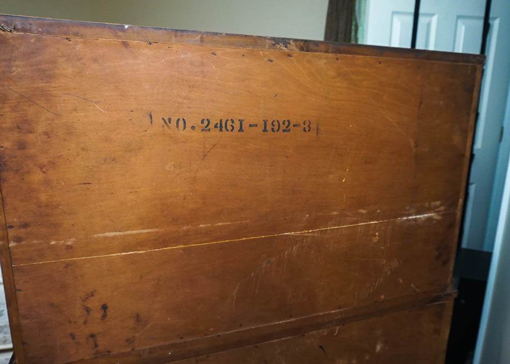 Vintage Hepplewhite Style Mahogany Chest on Chest