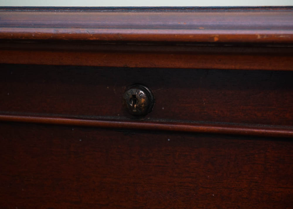 Hepplewhite Style Cedar Chest by Lane