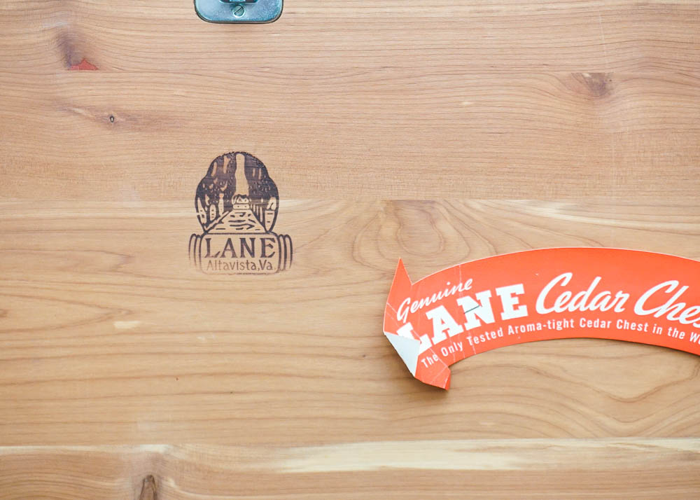 Hepplewhite Style Cedar Chest by Lane