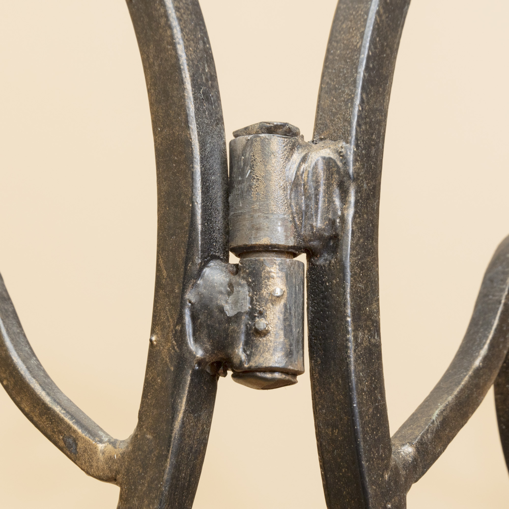 Metal Latticework Folding Room Divider