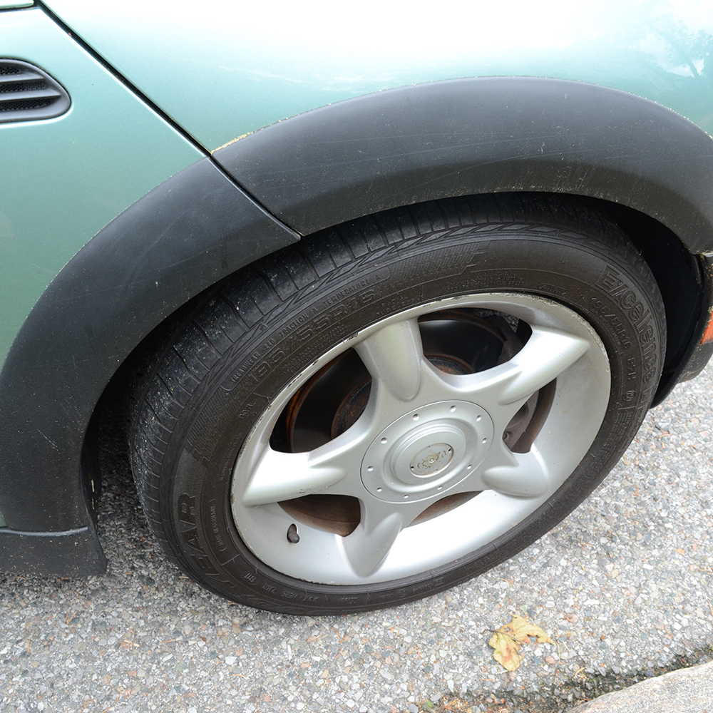 2003 Mini Cooper Hatchback 2D