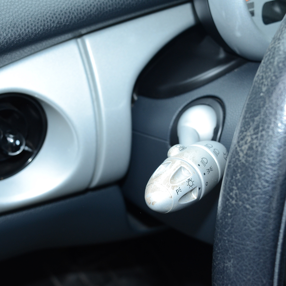 2003 Mini Cooper Hatchback 2D