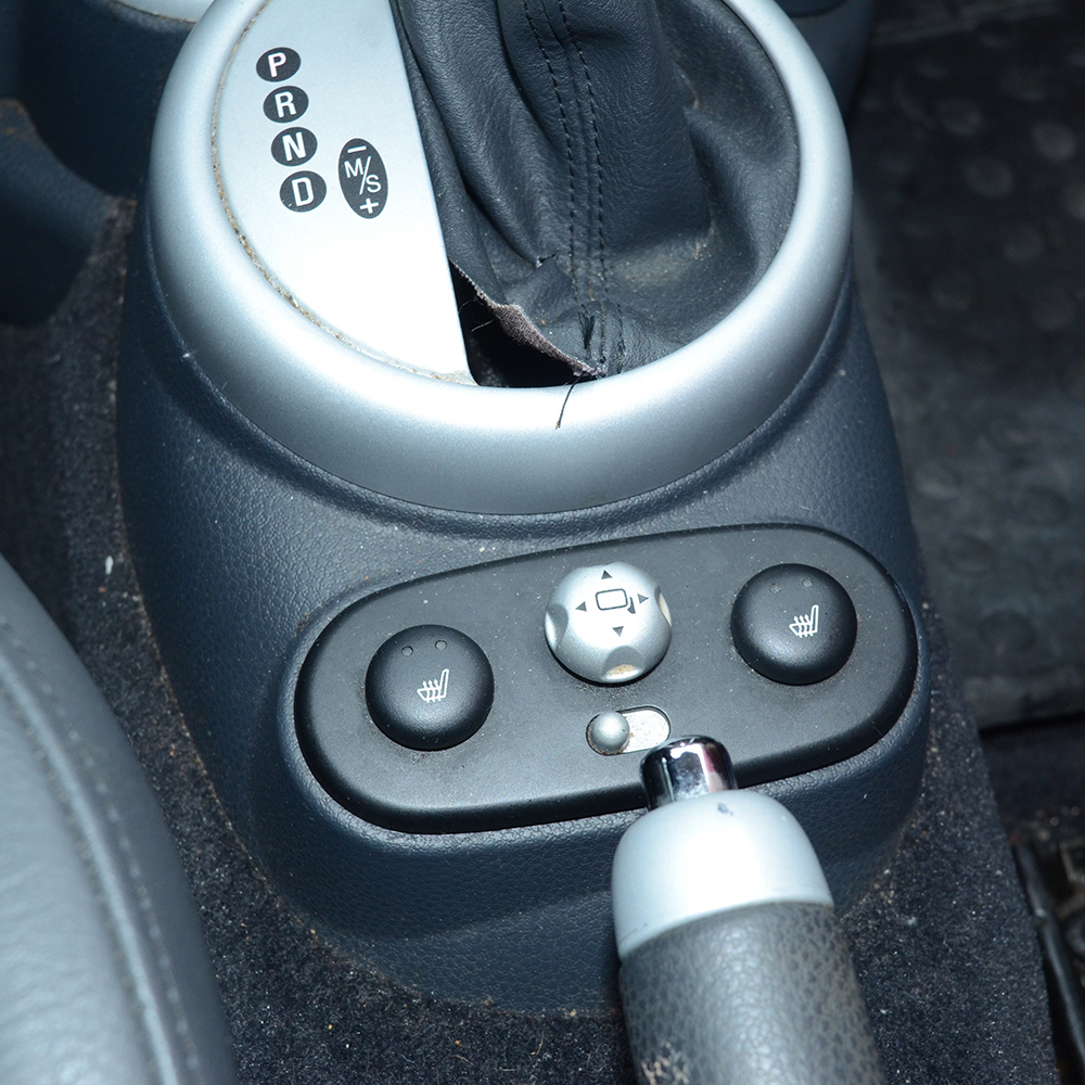 2003 Mini Cooper Hatchback 2D