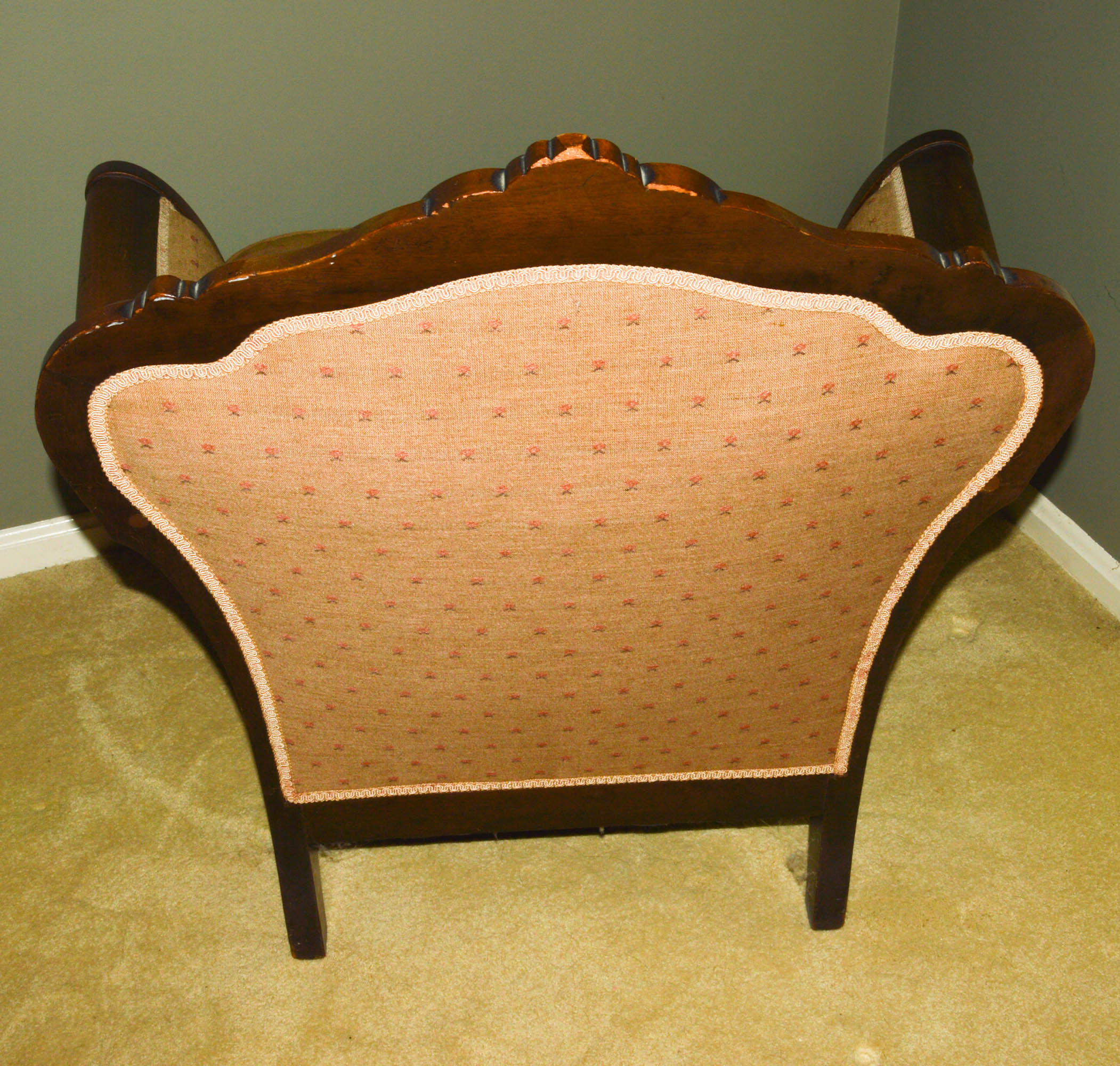 Victorian Carved Walnut Chair