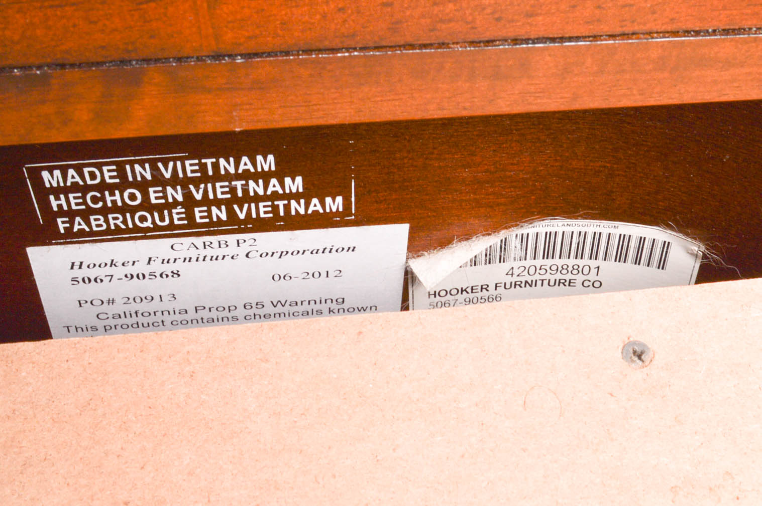 Hooker Furniture "Classique Collection" King Size Platform Sleigh Bed