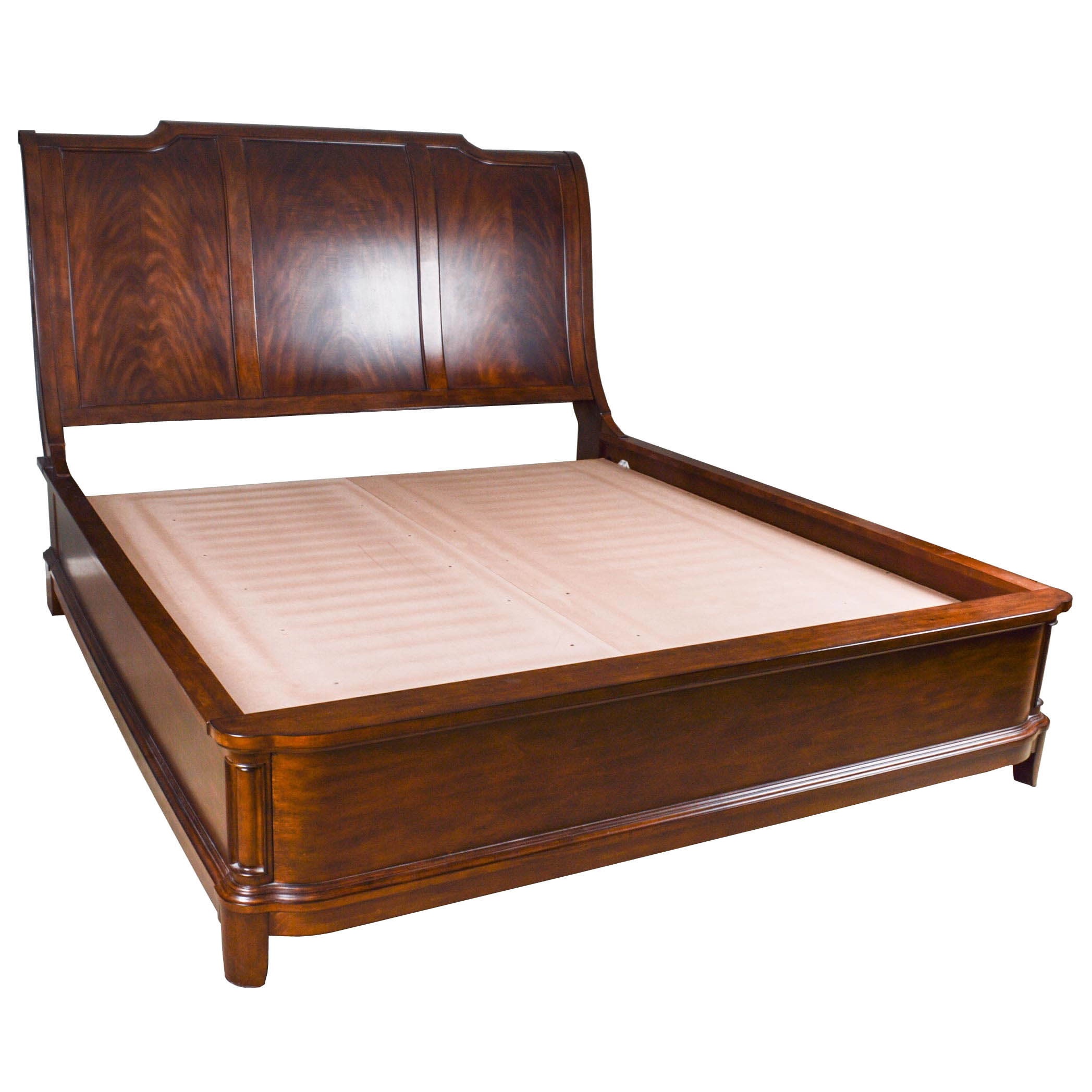 Hooker Furniture "Classique Collection" King Size Platform Sleigh Bed