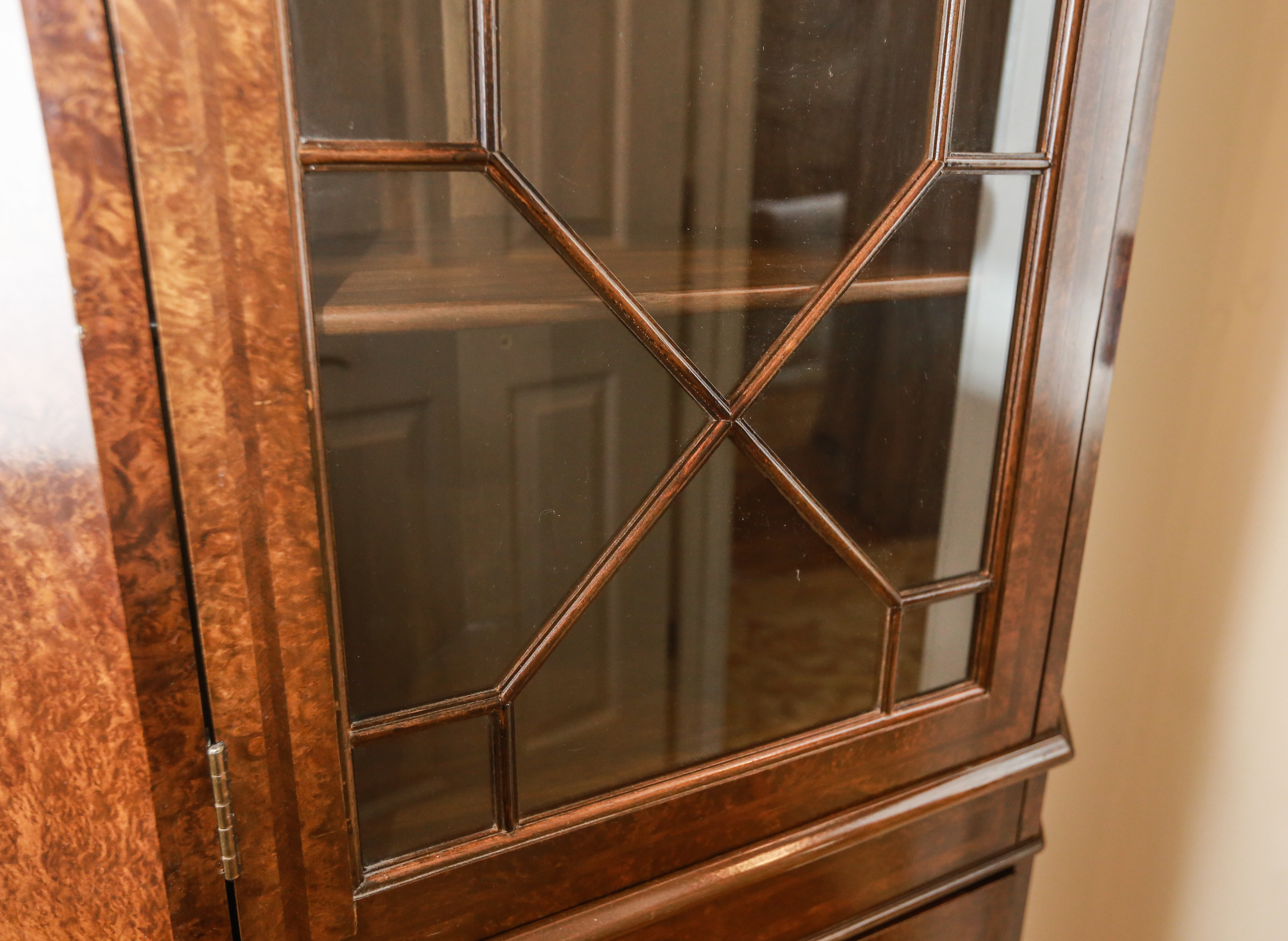 Georgian Style Burl Veneer Corner Cabinet