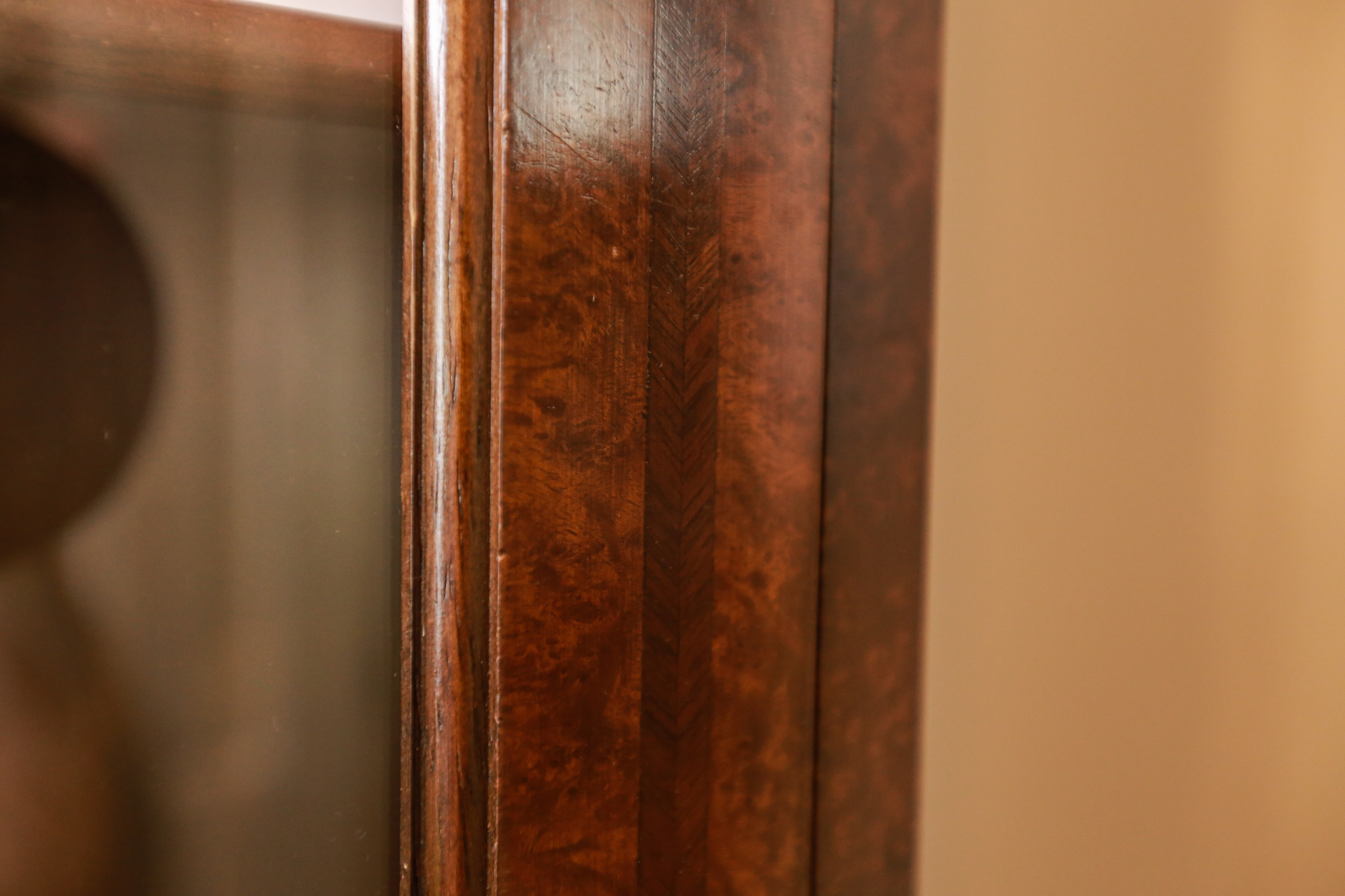 Georgian Style Burl Veneer Corner Cabinet