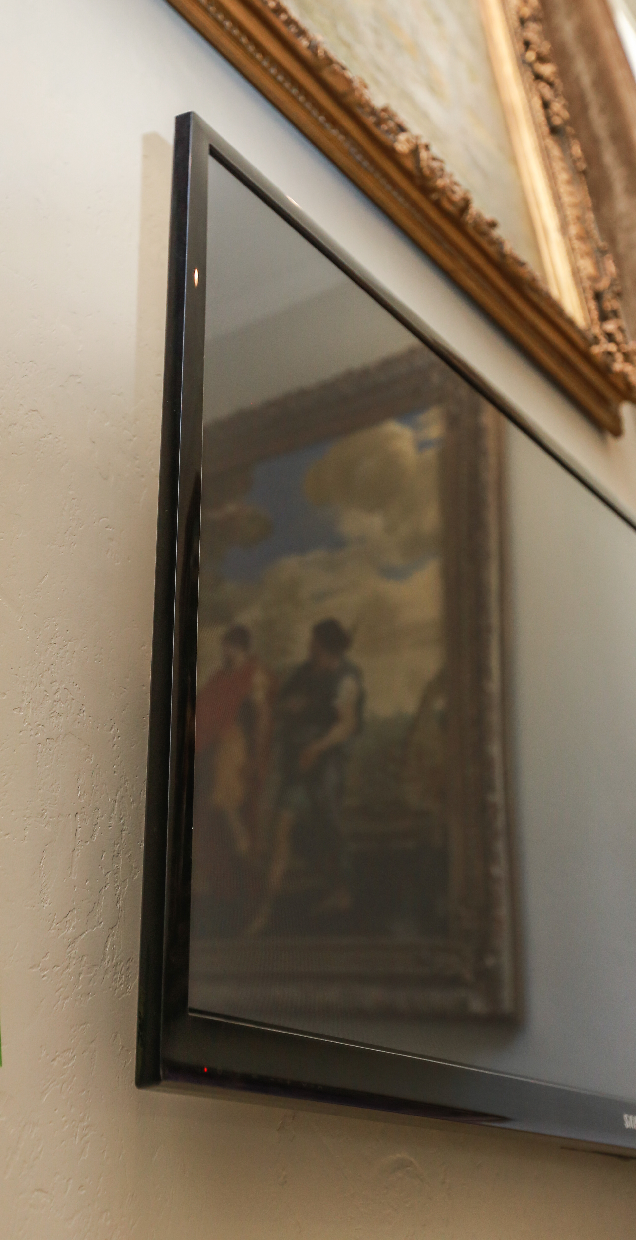 Samsung Flat Screen Television