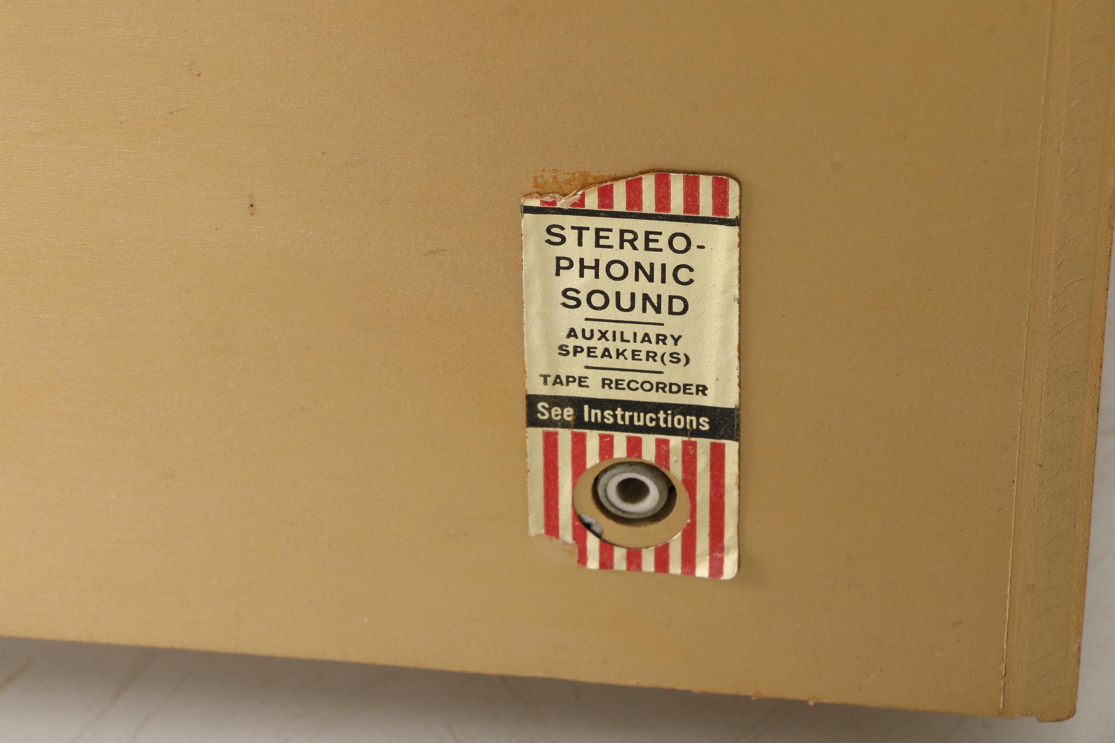 Vintage RCA Victor Orthophonic High Fidelity Record Player