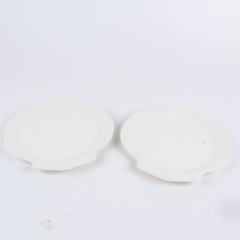 Vintage Wedgwood Etruria & Barlaston Nautilus Seashell Plates