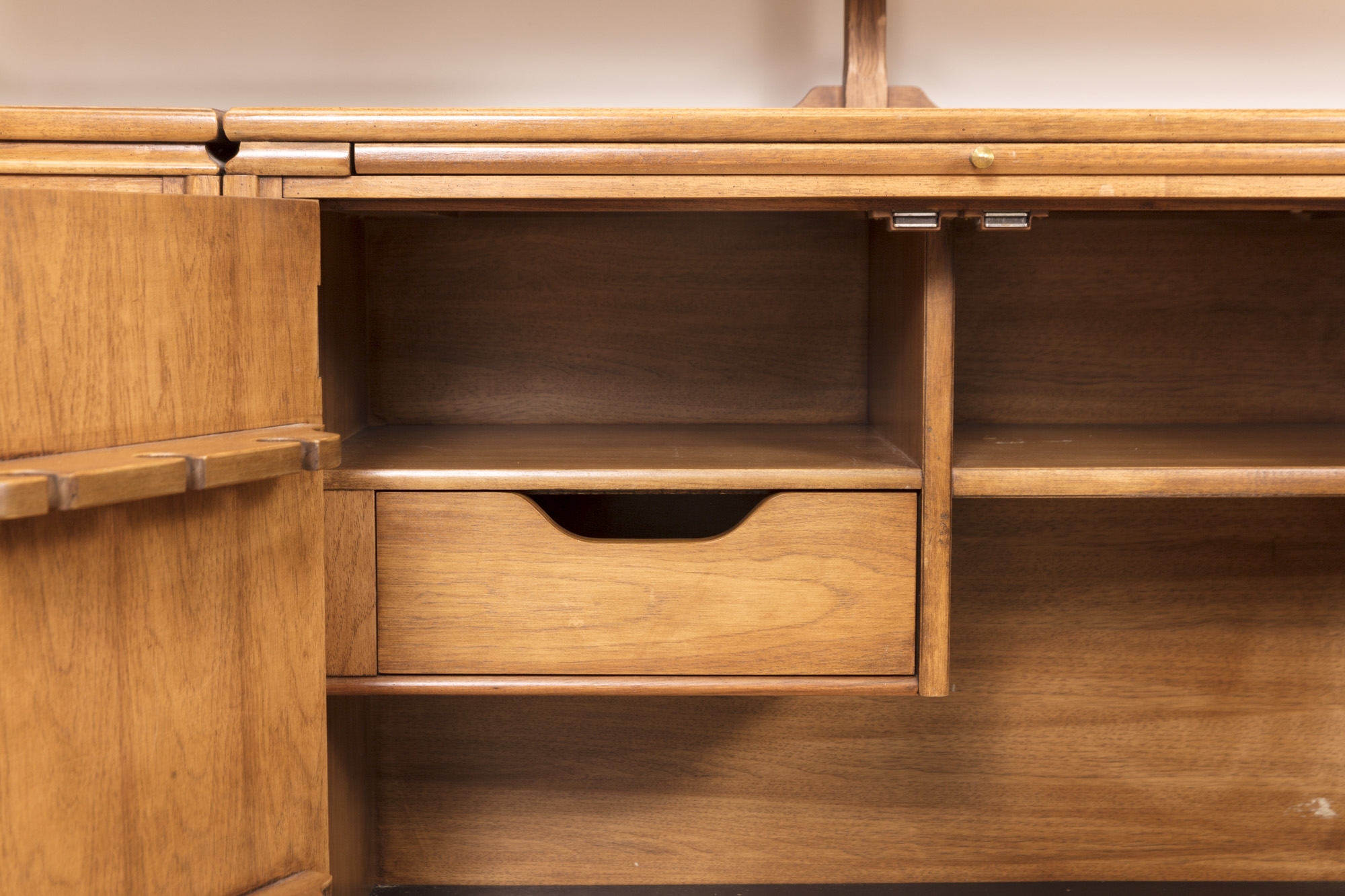 Mid Century Modern "Tamerlane" Buffet With Cabinet by Thomasville