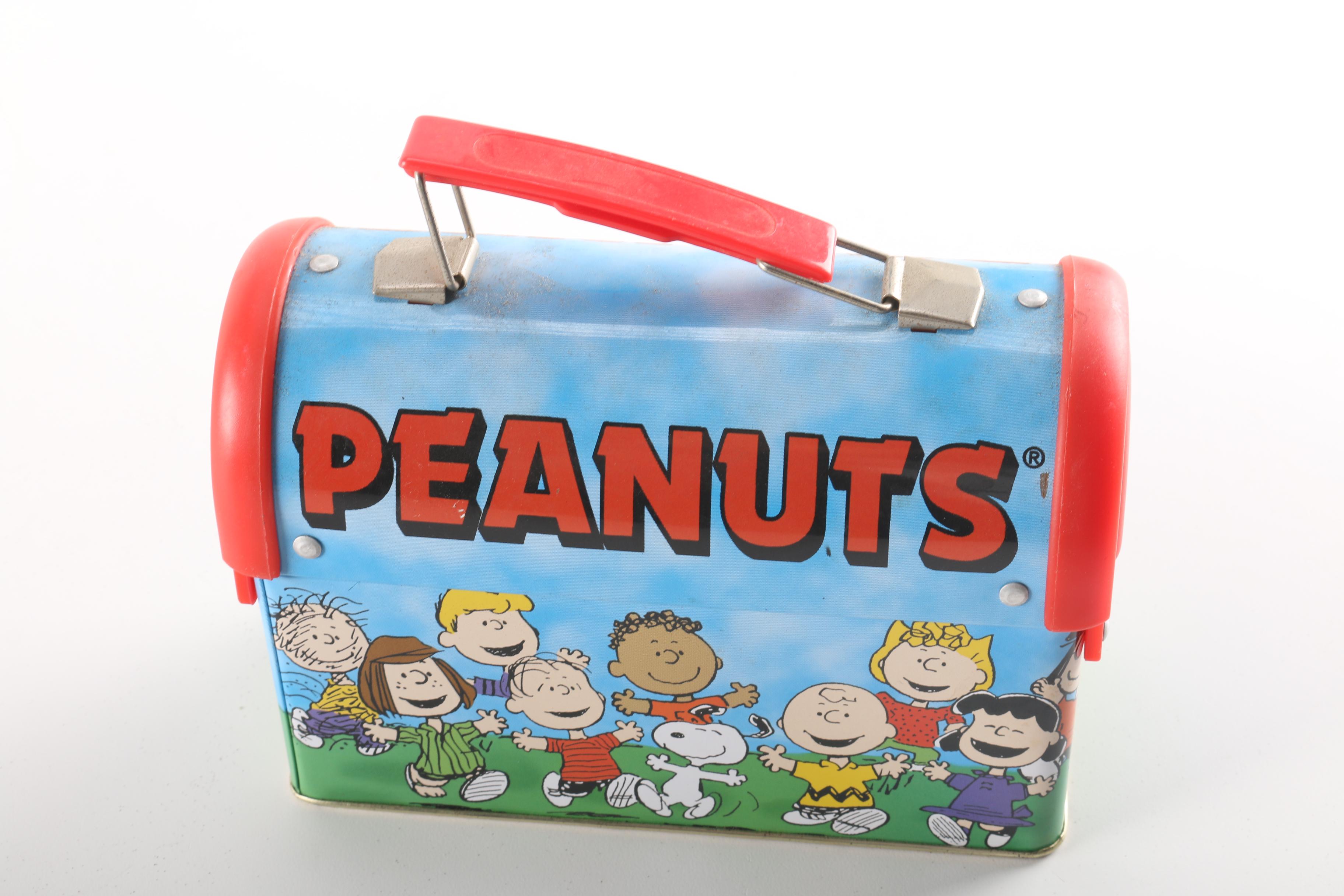 Vintage "Snoopy" and "Peanuts" Items