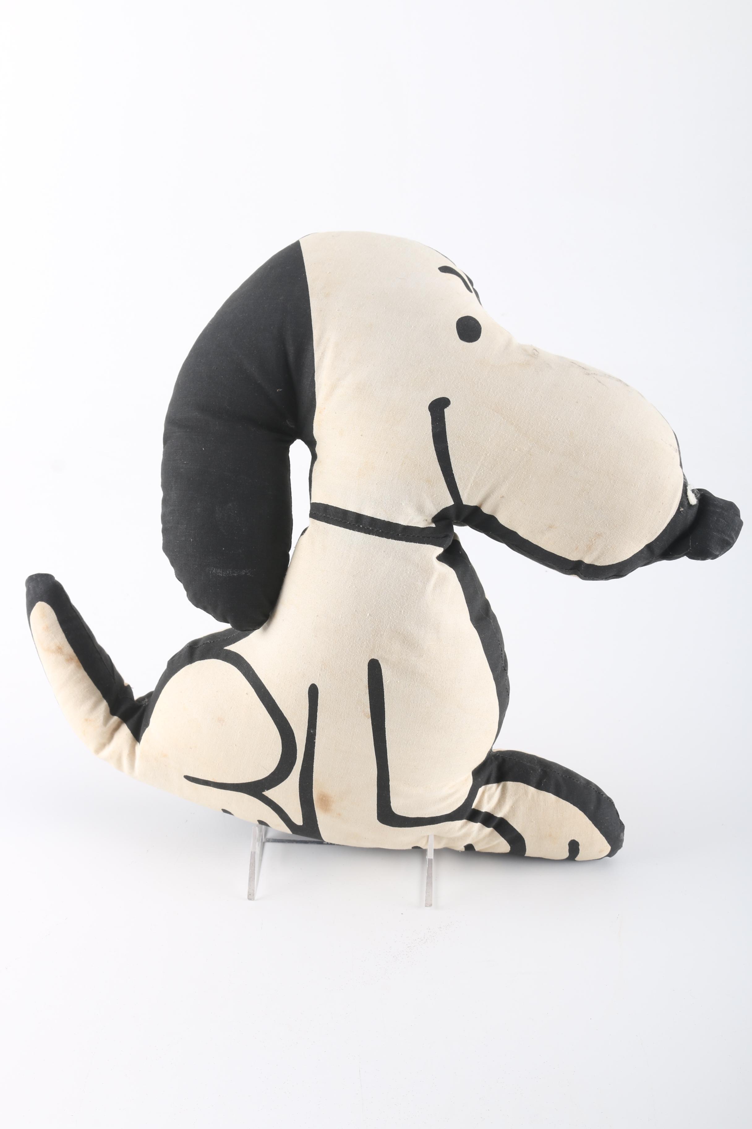 Vintage "Snoopy" and "Peanuts" Items