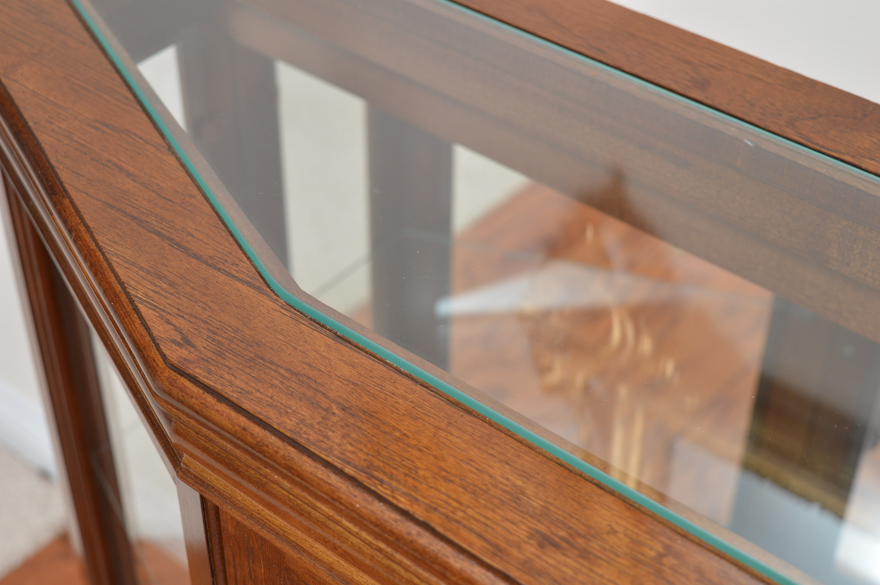 Console Display Cabinet With Glass Top