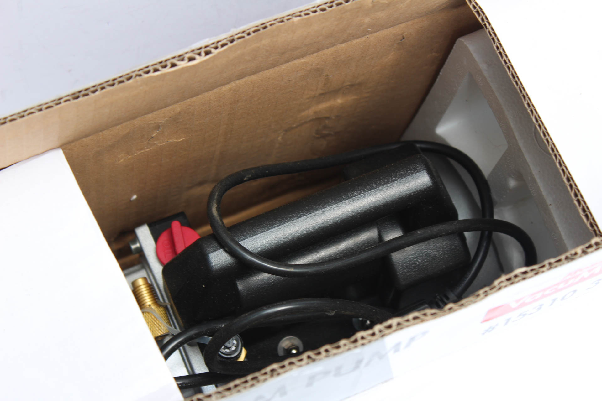 Robinair "Vacumaster" Vacuum Pump