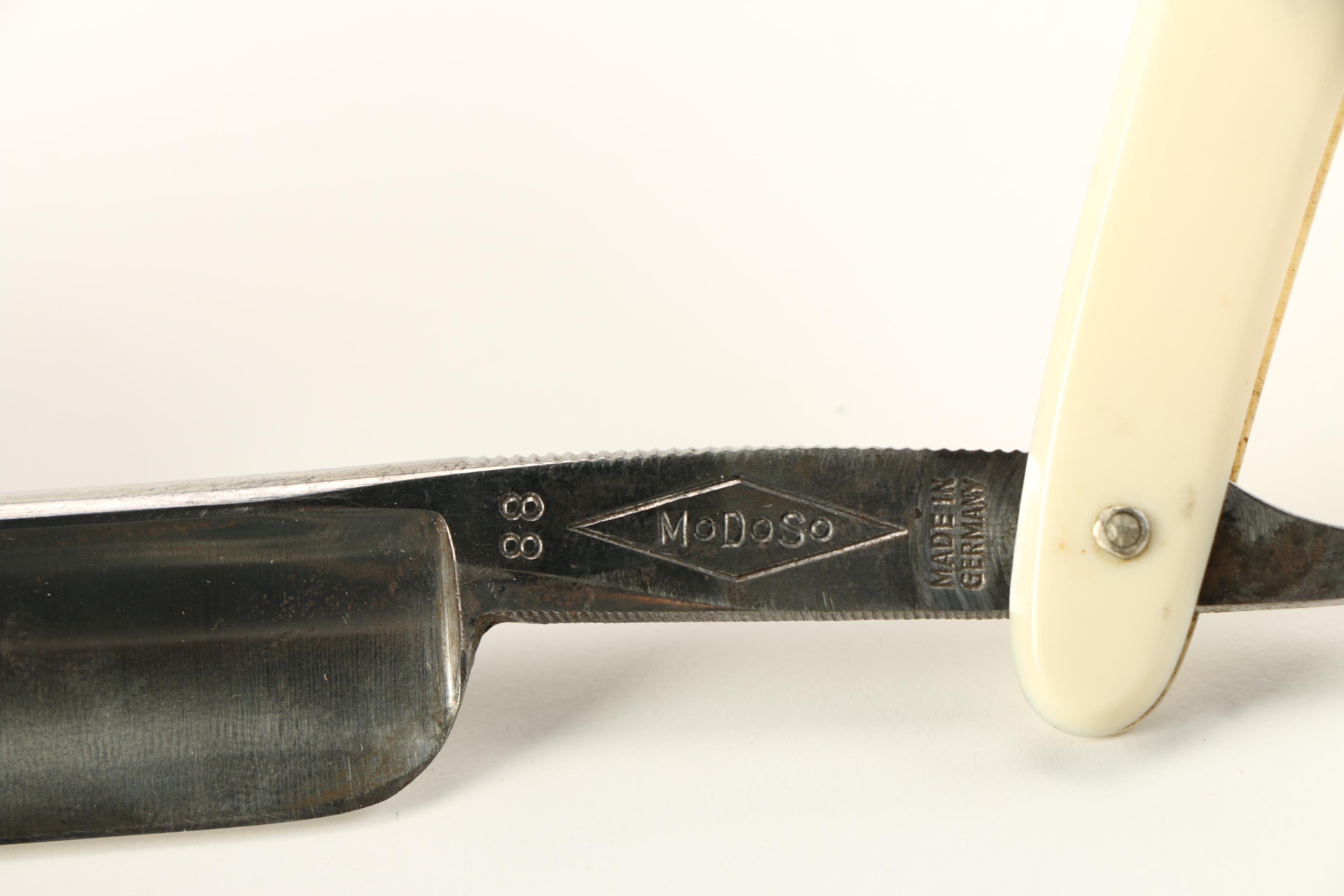Modoso Straight Razor