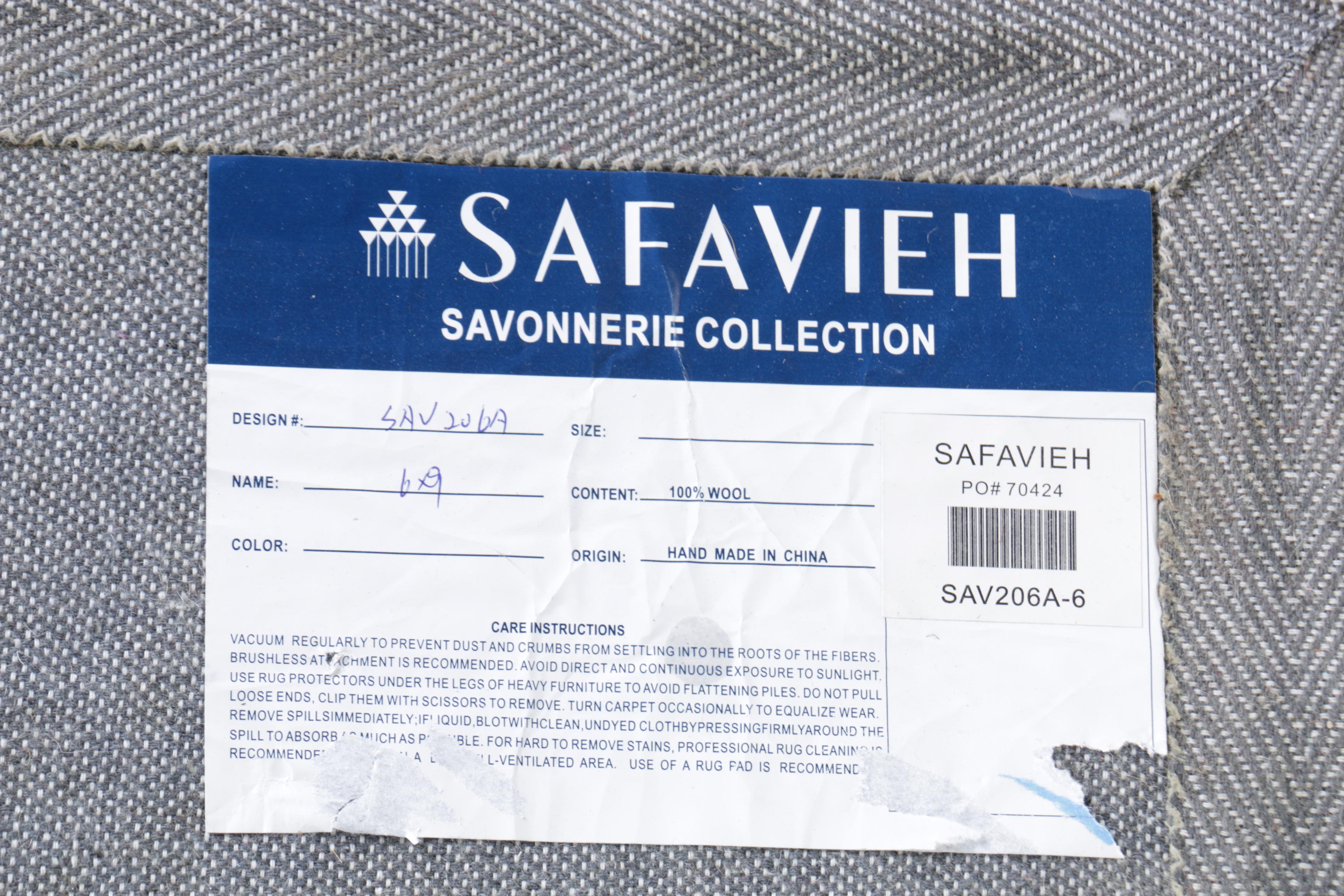 Hand-Tufted Safavieh "Savonnerie" Wool Area Rug