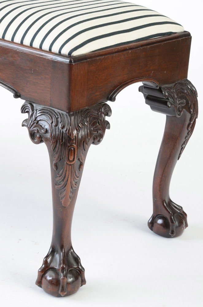 Indoor Bench with Claw Feet