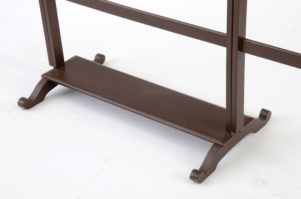 Freestanding Expandable Rack