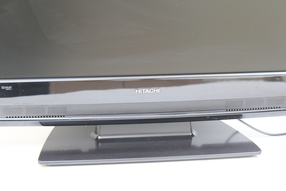Hitachi LCD Television/DVD Player
