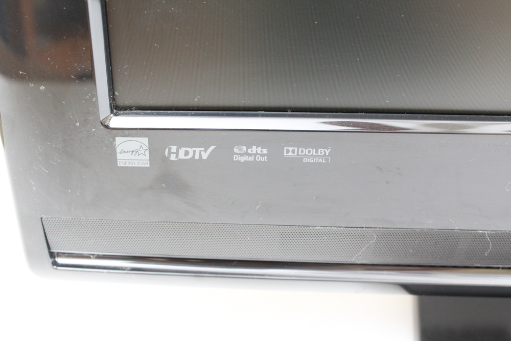 Hitachi LCD Television/DVD Player