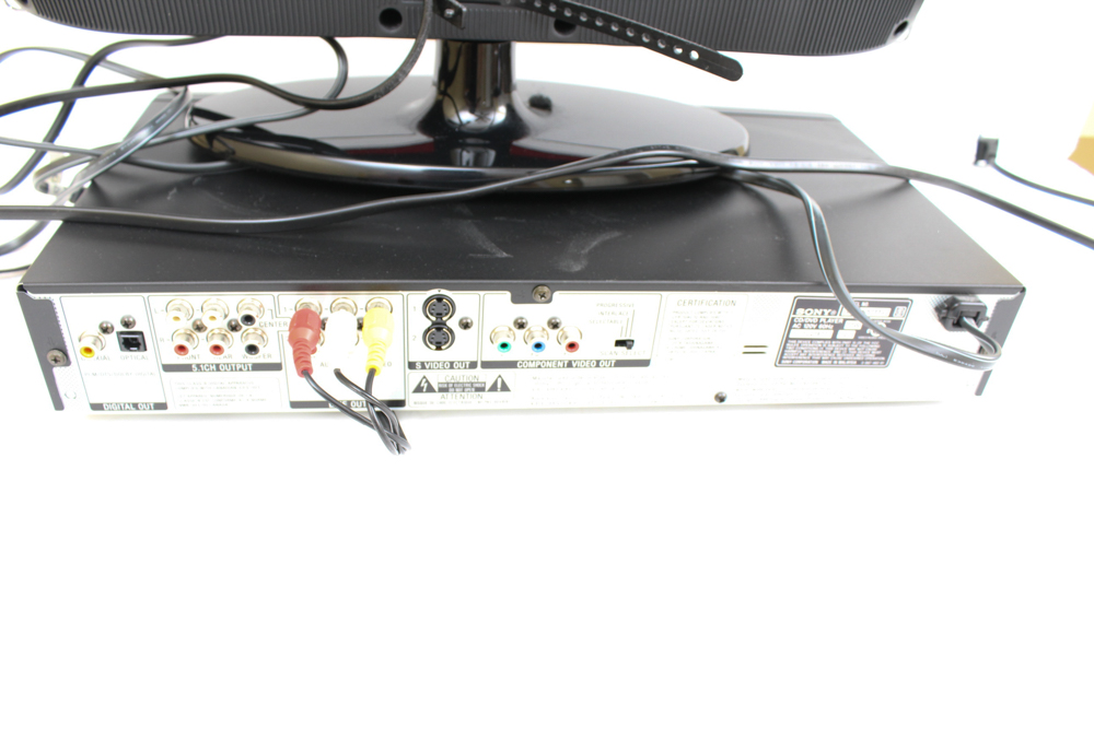 Samsung 18" Television With Sony DVD Player