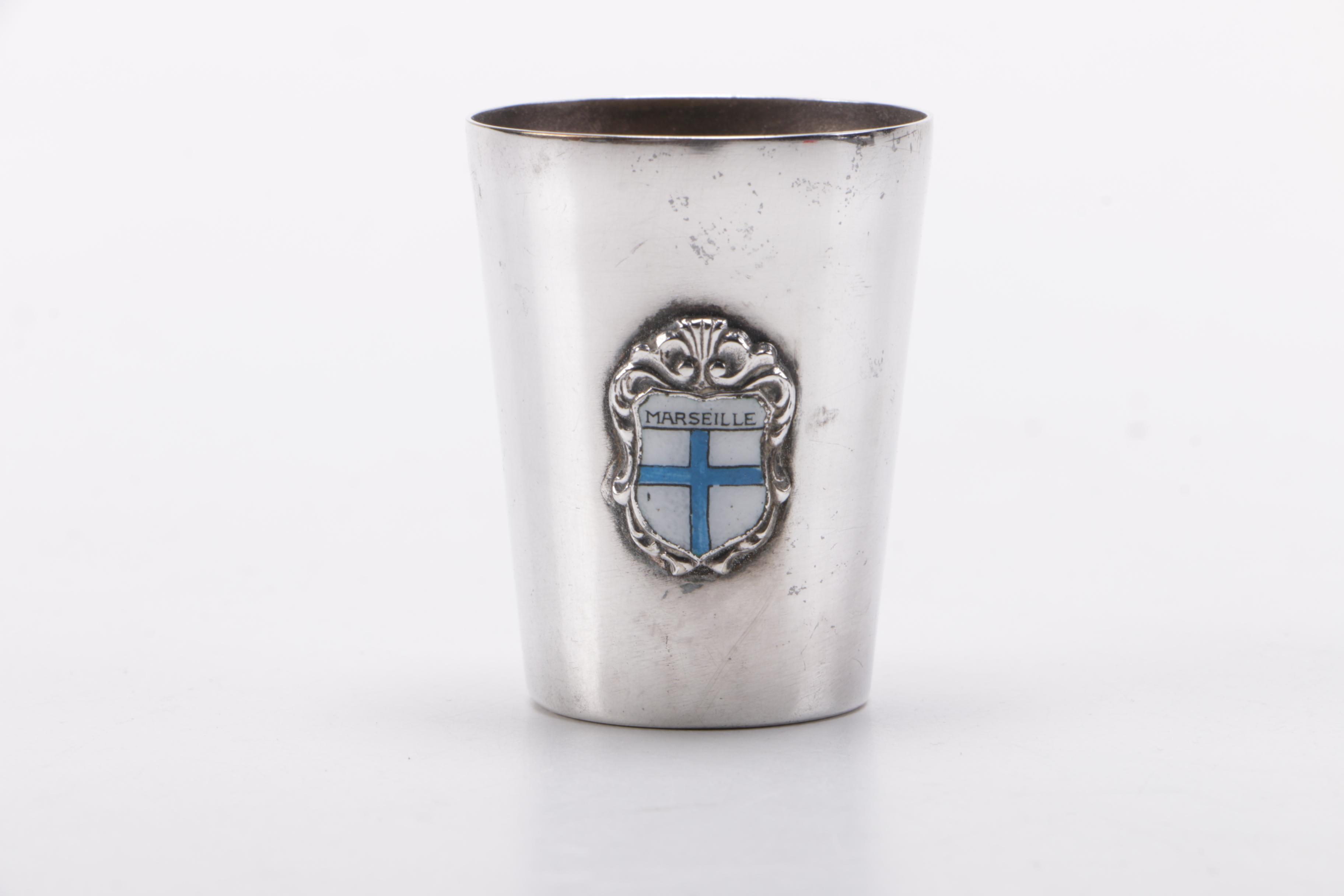 Barware Including Traveling Bar in Case