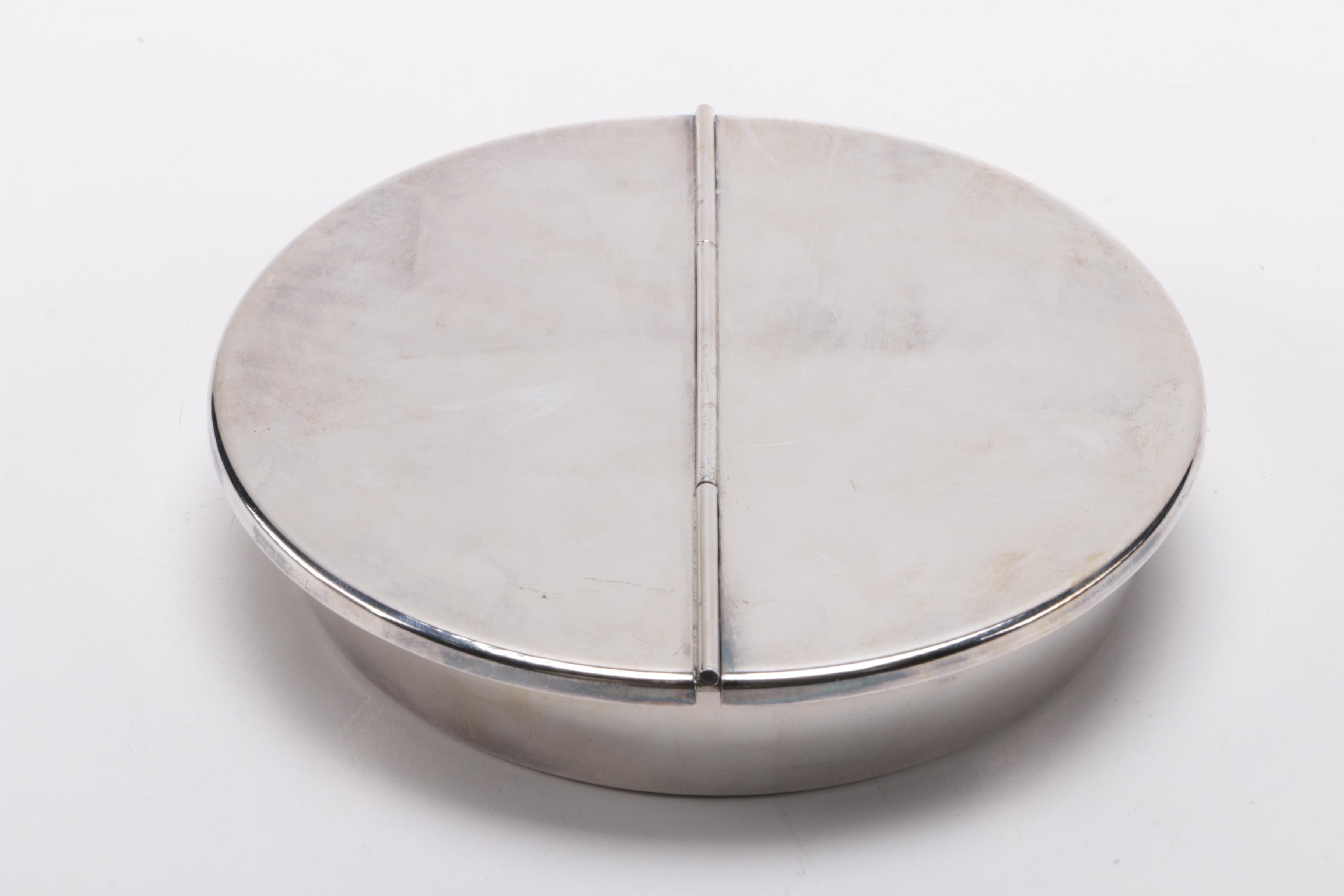 Barware Including Traveling Bar in Case