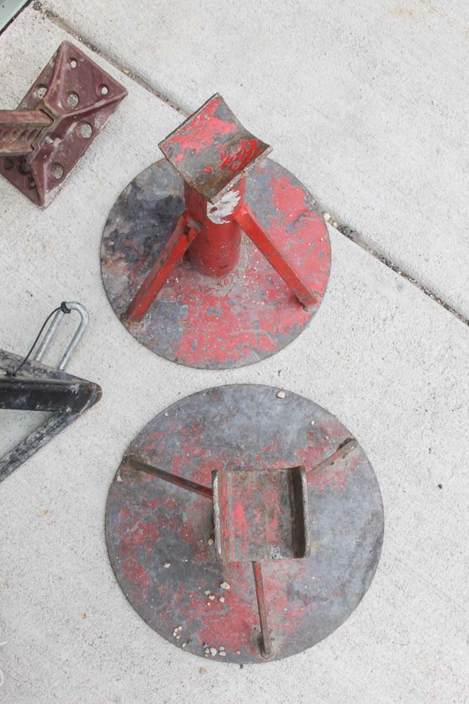 Hi-Lift Car Jack and Five Jack Stands