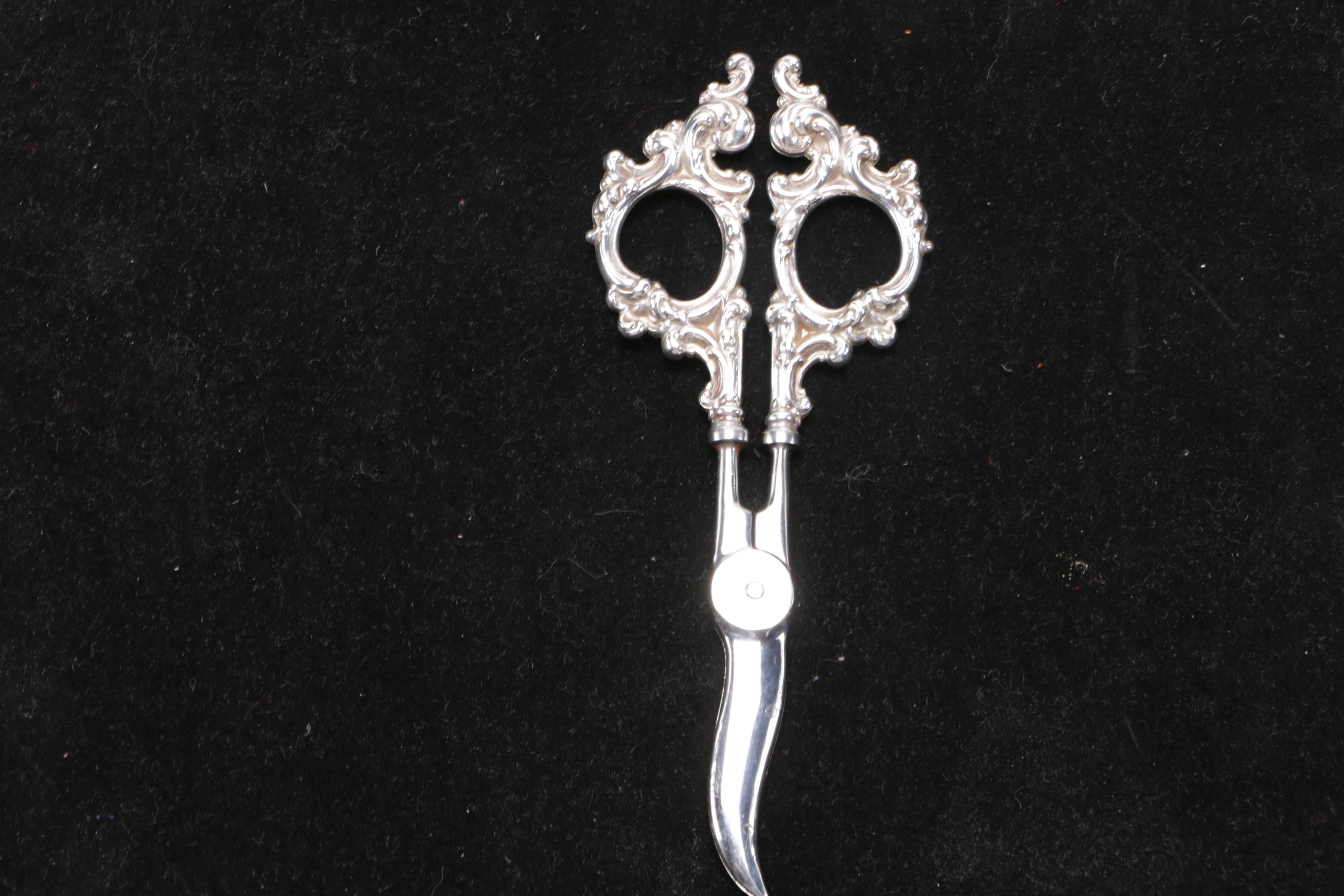 Vintage Floral Sterling Handled Grape Shears