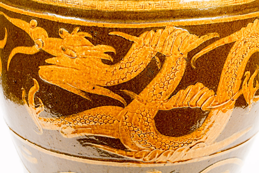 Large Chinese Ceramic Pidan Egg Pot