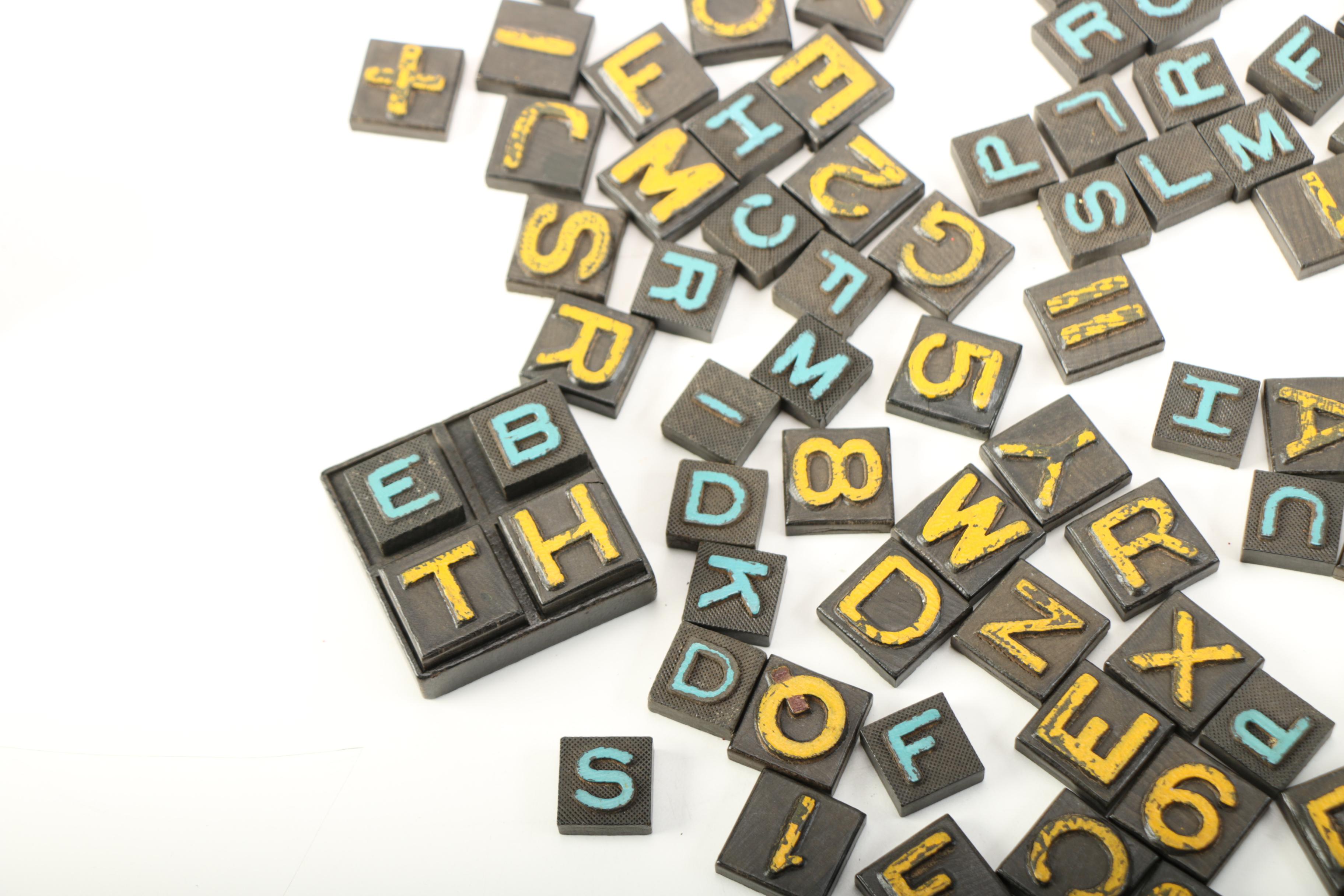 Square Plastic Numbers and Letters For Printing