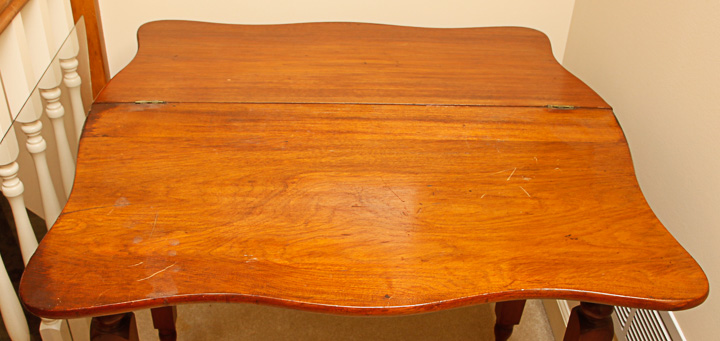 Vintage Federal Style Mahogany Flip-Top Game Table