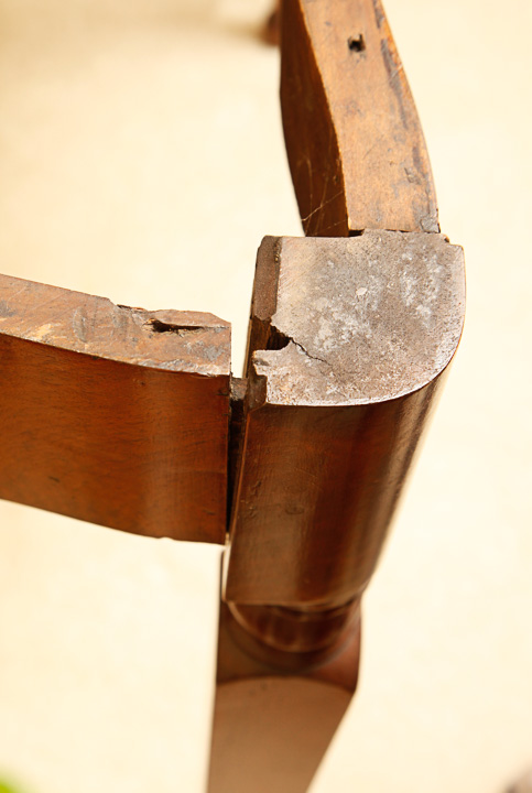 Vintage Federal Style Mahogany Flip-Top Game Table