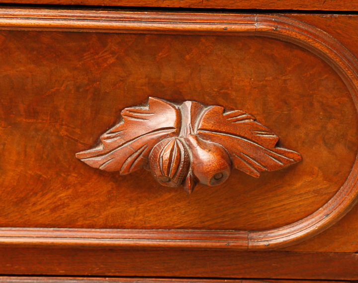 Victorian Style Vanity Dresser With Mirror