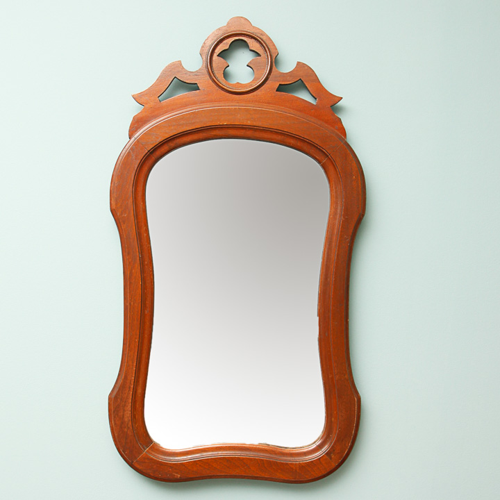 Victorian Style Vanity Dresser With Mirror