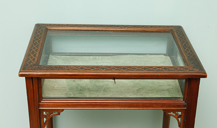 Chinese Chippendale Style Vitrine Table