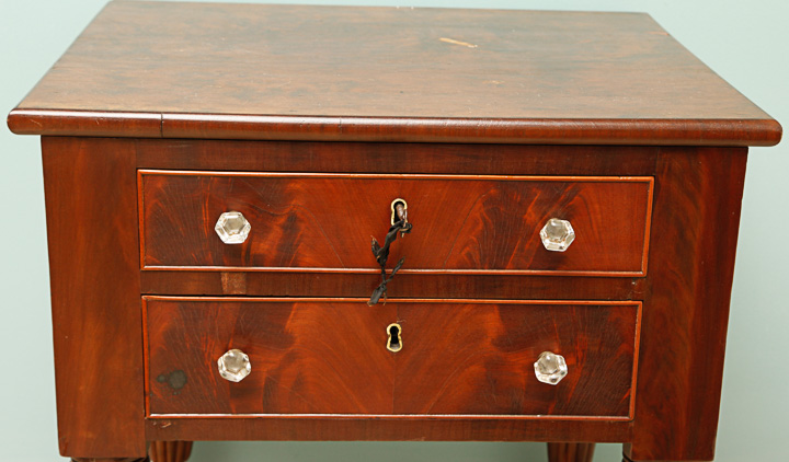 Flame Mahogany Veneer Accent Table