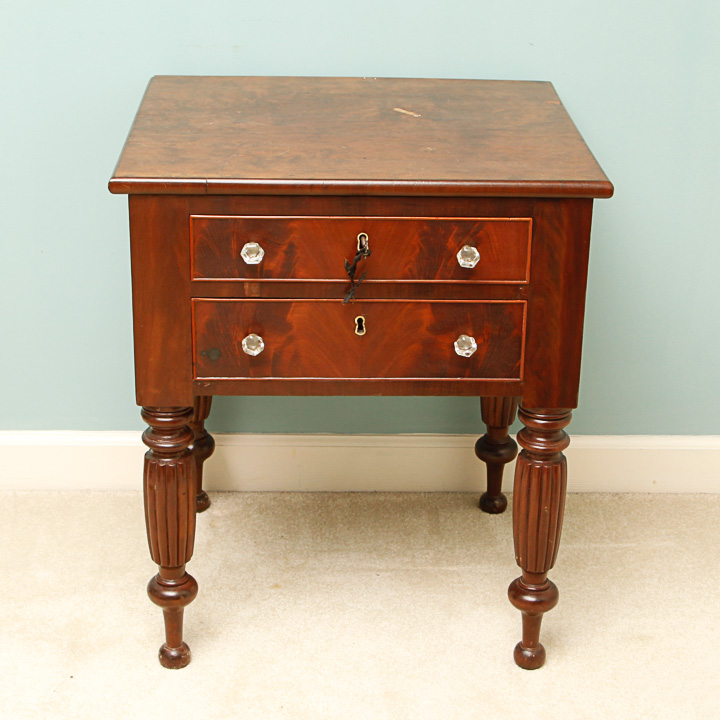 Flame Mahogany Veneer Accent Table
