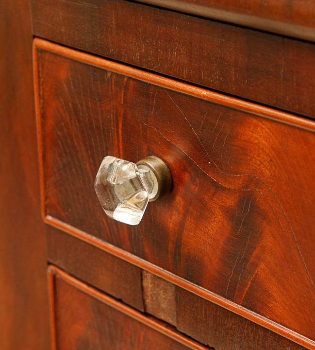 Flame Mahogany Veneer Accent Table