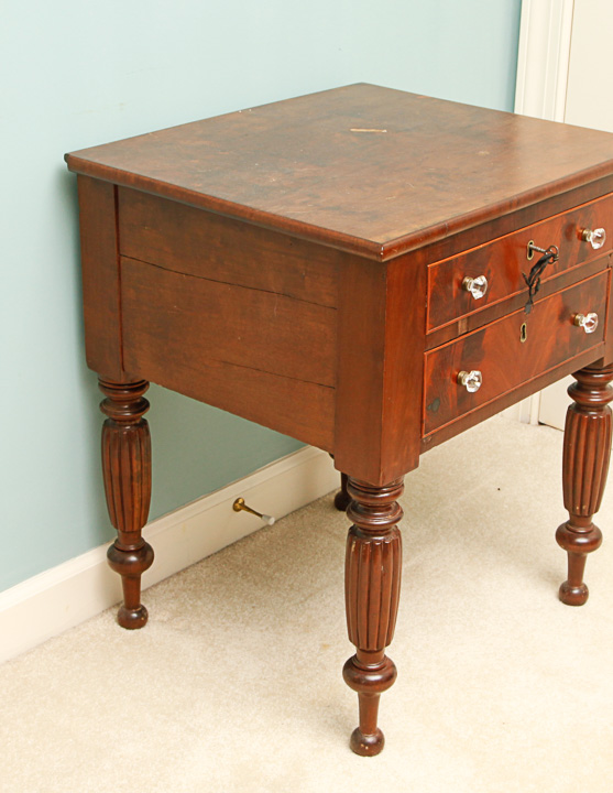Flame Mahogany Veneer Accent Table