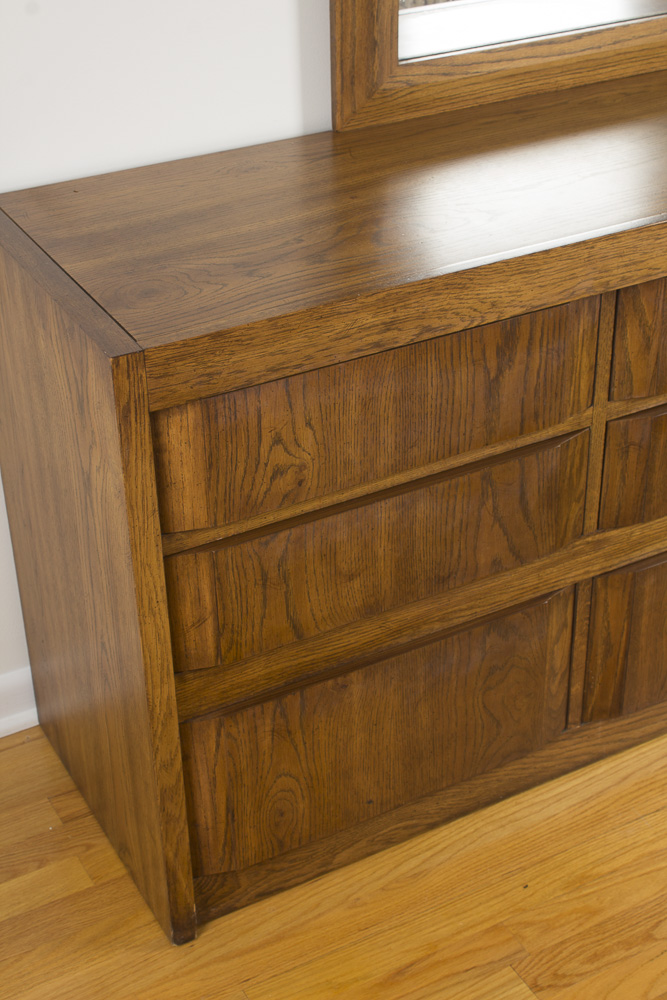 Huntley by Thomasville Oak Dresser and Mirror