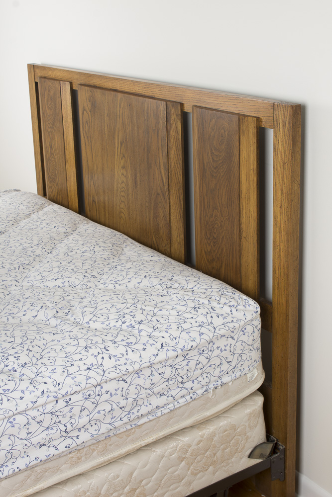 Huntley by Thomasville Queen Size Oak Headboard