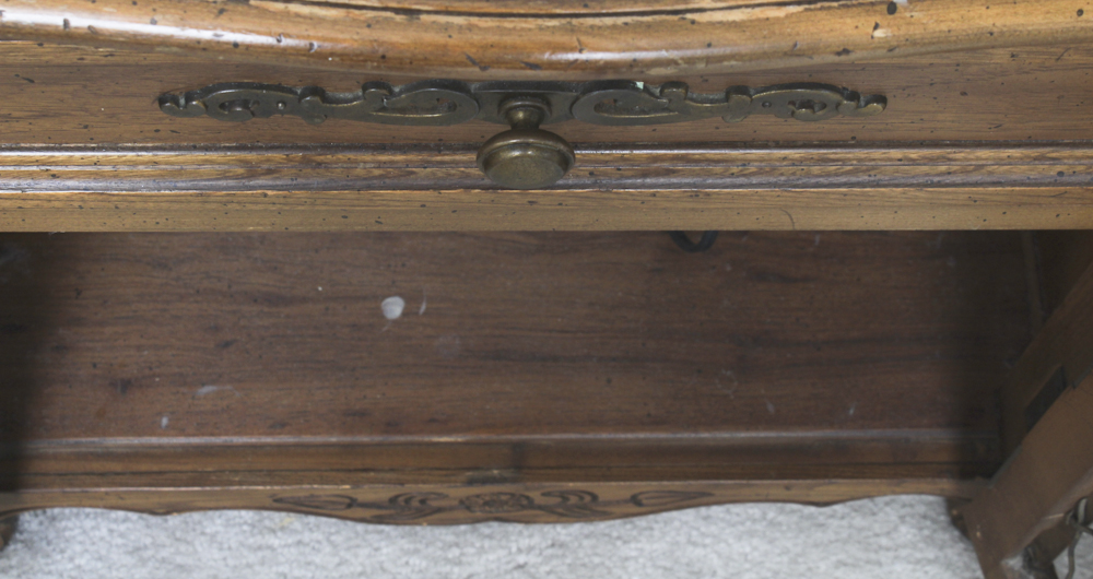 Pair of Vintage Night Stands By Hickory Manufacturing